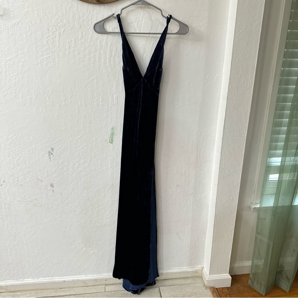 Neon Blonde Navy Blue Velvet Velour Maxi Criss Cross Open Back Dress Small - Picture 8 of 9
